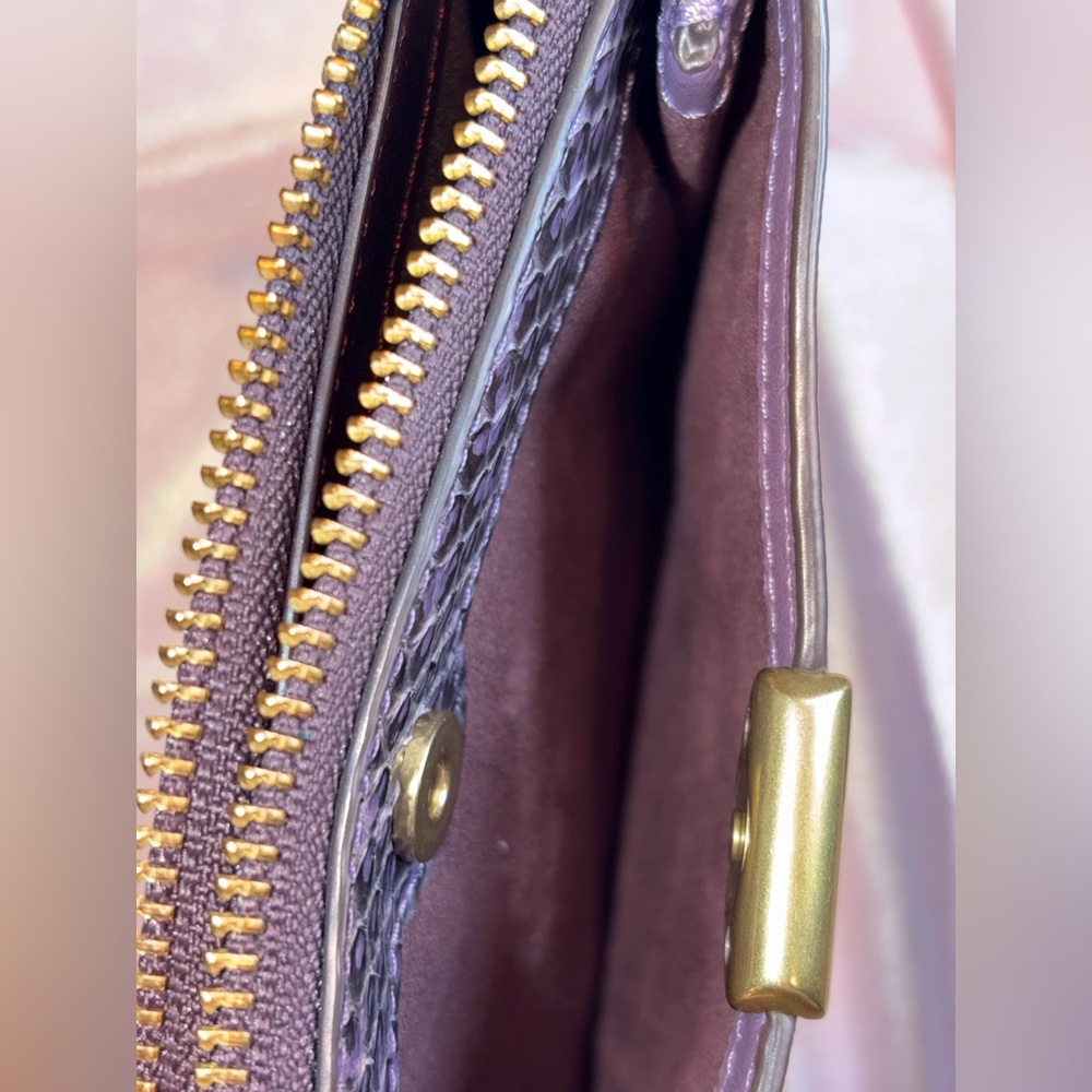 Authentic Coach Dreamer Leather Wristlet – Dusty Lavender with Snakeskin Detail - Picture 6 of 8